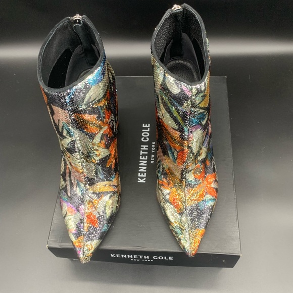 Kenneth Cole size 9 Floral Bootie - Picture 8 of 10